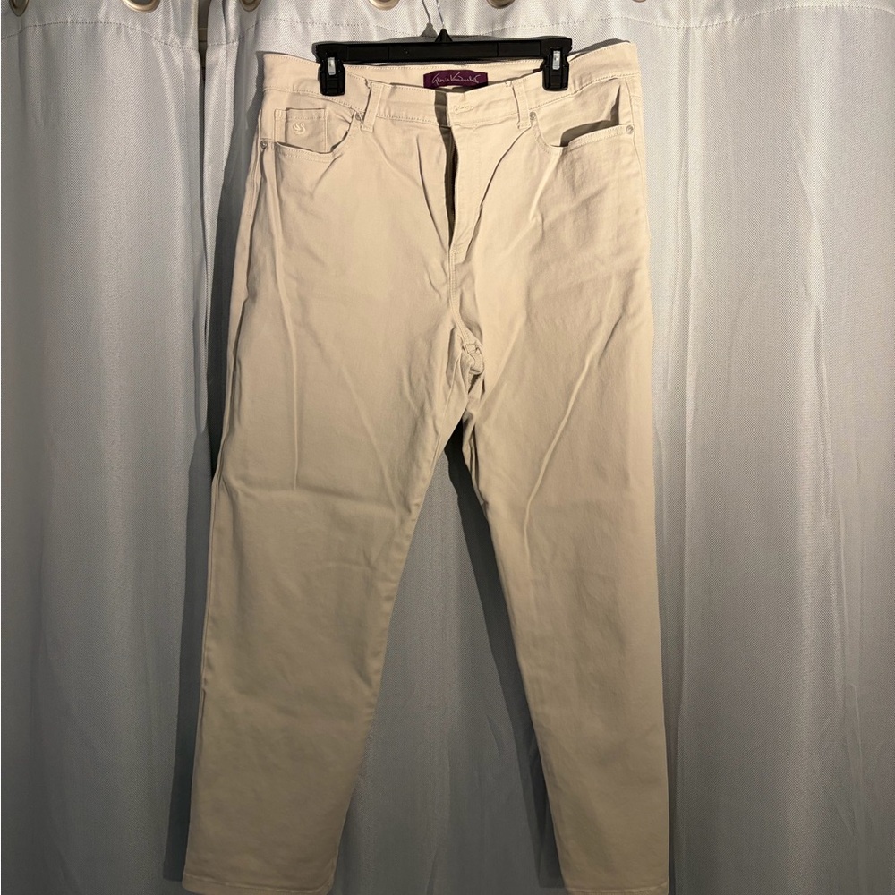 Gloria Vanderbilt Women's Cream Straight Leg Pants